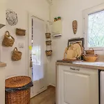 Frejus, Quiet Villa, Beautiful Terrace And Wifi * Fréjus
