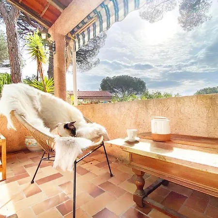 Βίλα Frejus, Quiet Villa, Beautiful Terrace And Wifi Fréjus