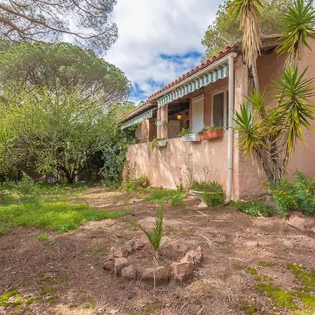 Frejus, Quiet Villa, Beautiful Terrace And Wifi Fréjus